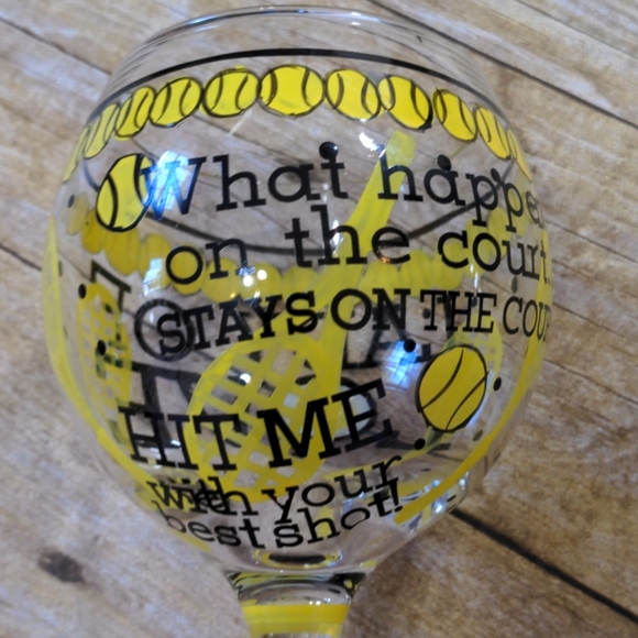 Tennis Wine Glass - Picture 3 of 8